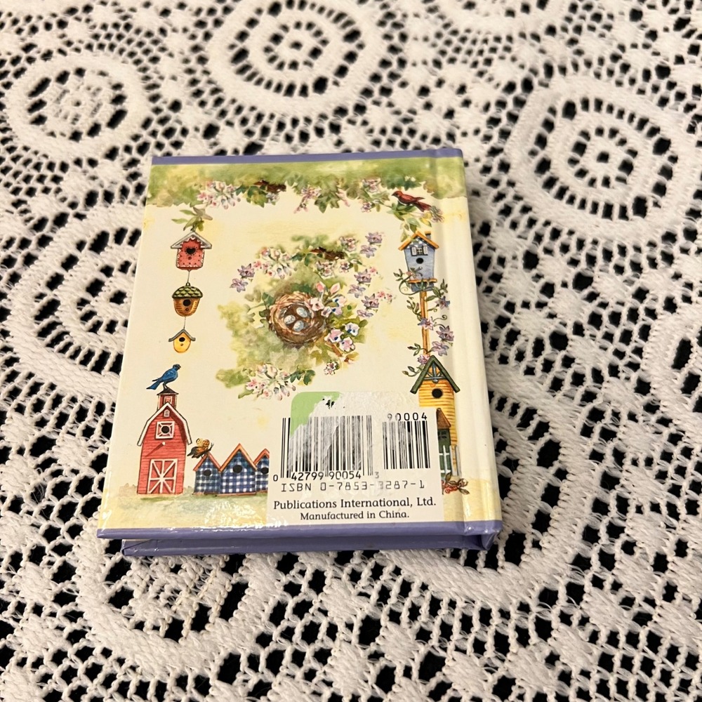 Miniature Birdhouse Photo Album | Cottage - Picture 4 of 6